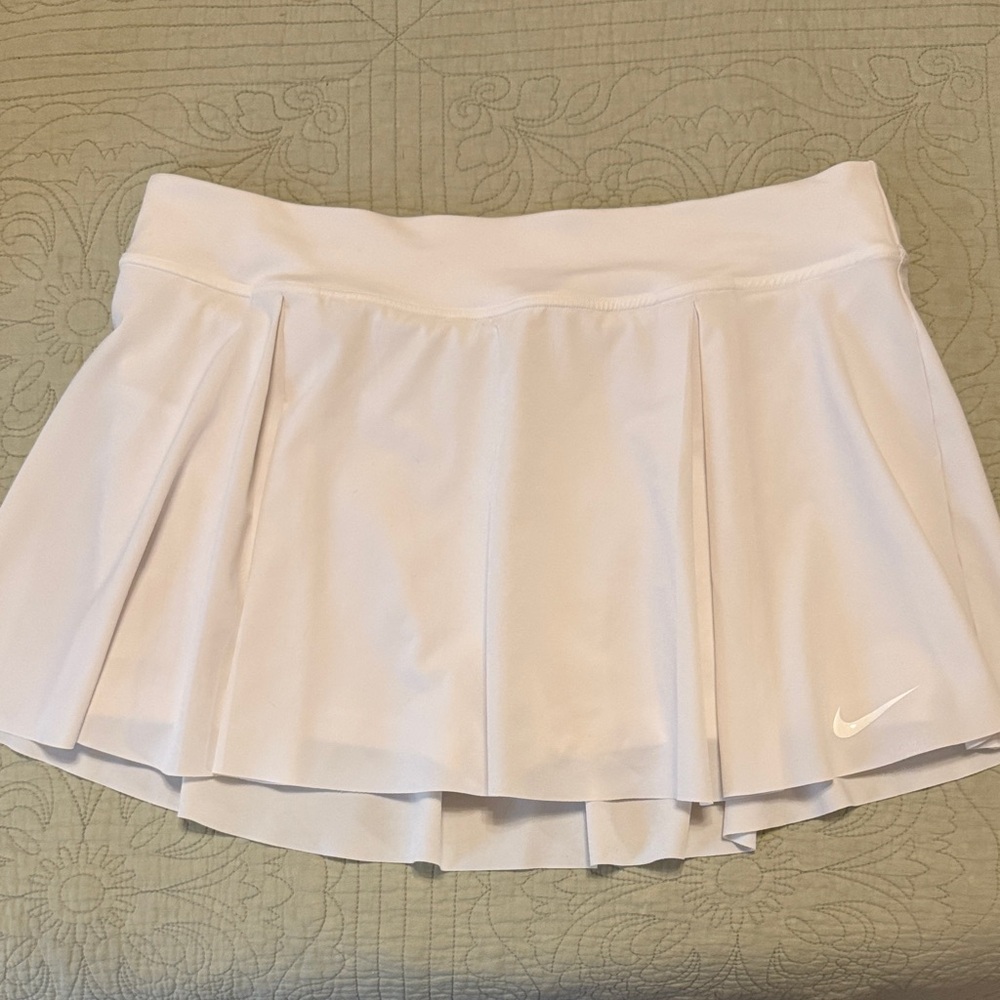 Nike Dri-Fit White Pleated Tennis Skort